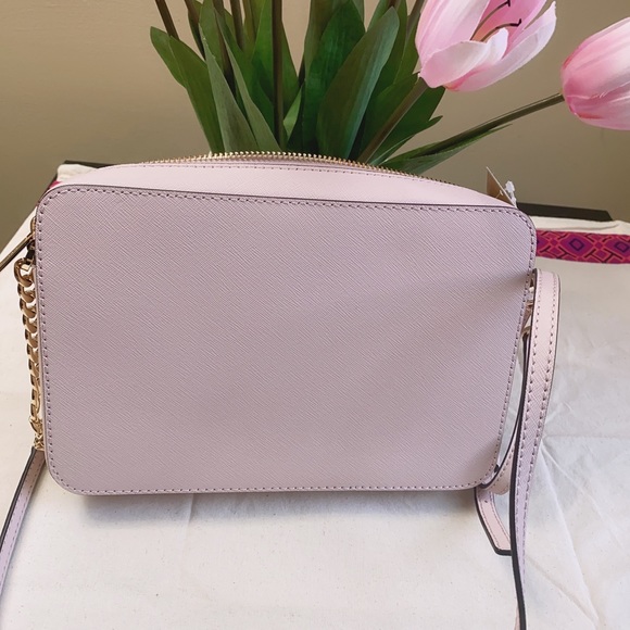 Michael Kors Jet set crossbody in blush pink - Picture 7 of 9